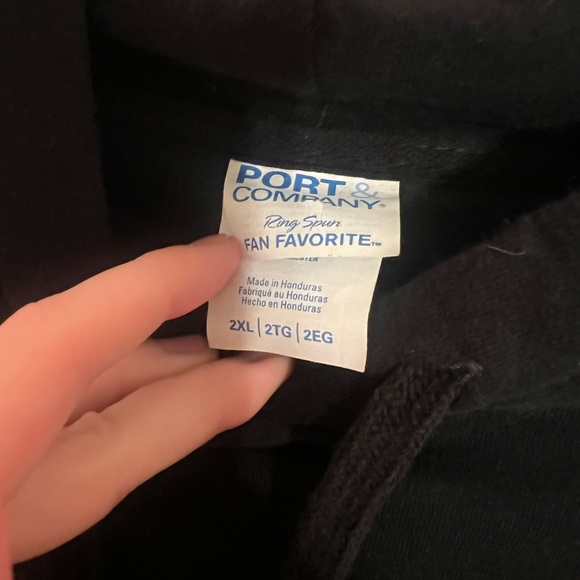 OVERSIZED JEEP HOODIE PORT AND COMPANY - Picture 2 of 2